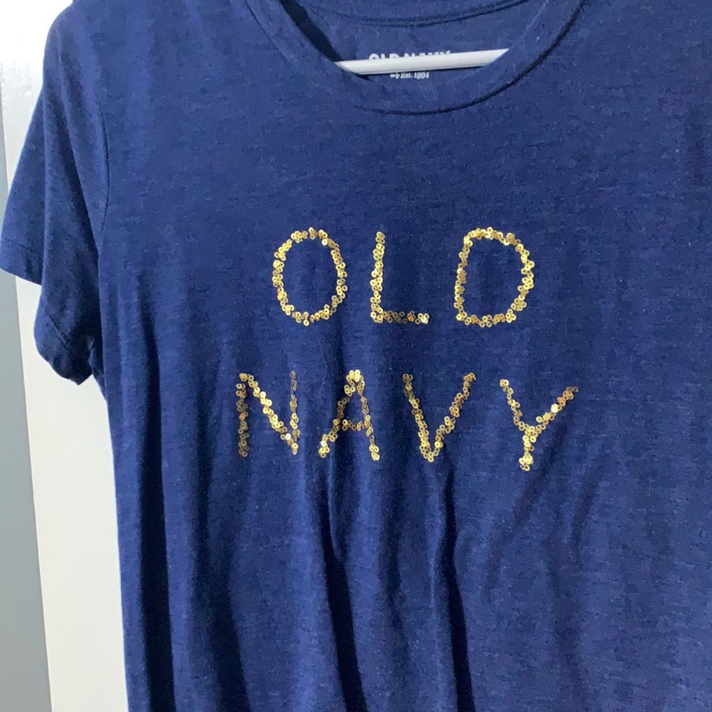 Old navy shirt
